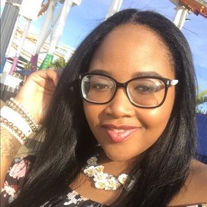 Meet your Posher, Shelbi